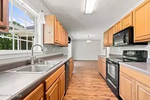 308 Carrie Ct, Newport, NC 28570 - Photo 9