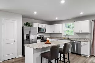 1081 Sharron Crk Dr, Shallotte, NC 28470 - Photo 11
