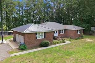 2453 Pennant Dr, Greenville, NC 27834 - Photo 3