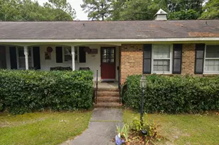 22581 Hoyl Circle, Maxton, NC 28364 - Photo 5
