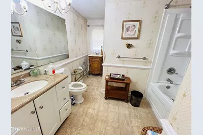 105 Country Club Circle, Clinton, NC 28328 - Photo 7