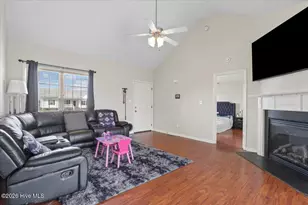200 Labrador Ct, La Grange, NC 28551 - Photo 3