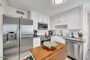 115 Carolina Beach Ave S, Carolina Beach, NC 28428 - Photo 9