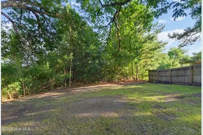 316 E Walter Street, Whiteville, NC 28472 - Photo 5