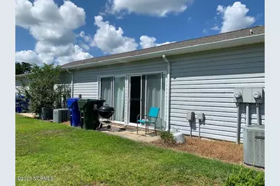 1103 Courtyard W, Newport, NC 28570 - Photo 3