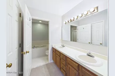 159 Kensington Way, Aberdeen, NC 28315 - Photo 25