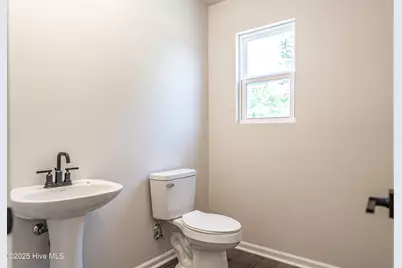 780 W Illinois Avenue, Southern Pines, NC 28387 - Photo 15