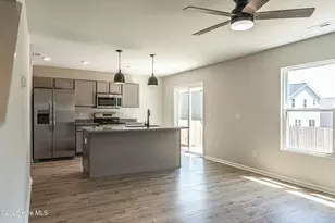535 S Henley St, Southern Pines, NC 28387 - Photo 5