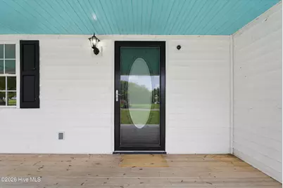 113 Stuart Avenue, Lake Waccamaw, NC 28450 - Photo 9