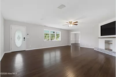 113 Stuart Avenue, Lake Waccamaw, NC 28450 - Photo 11