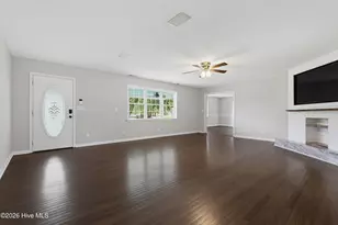113 Stuart Ave, Lake Waccamaw, NC 28450 - Photo 11