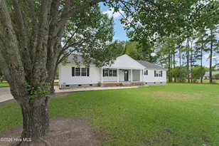 113 Stuart Ave, Lake Waccamaw, NC 28450 - Photo 5