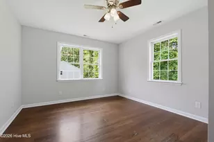 113 Stuart Ave, Lake Waccamaw, NC 28450 - Photo 37