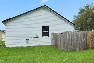 109 Milestone Ct, Jacksonville, NC 28546 - Photo 37