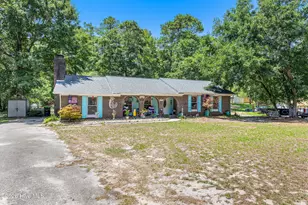 307 Yaupon Dr, Southport, NC 28461 - Photo 3