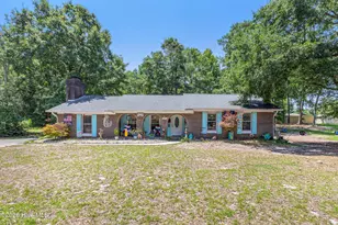 307 Yaupon Dr, Southport, NC 28461 - Photo 1