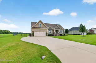 210 Willowbrook Dr, Pikeville, NC 27863 - Photo 3