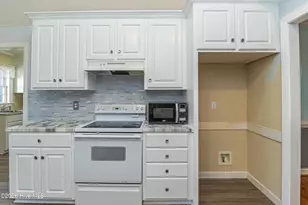 308 Hunters Creek Dr, Goldsboro, NC 27534 - Photo 5
