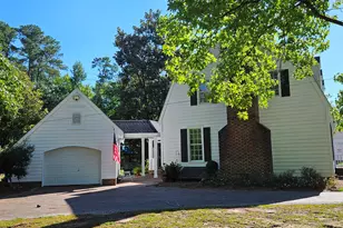 110 Foxcroft Dr, Clinton, NC 28328 - Photo 3