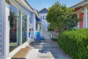 617 S 3rd Ave, Kure Beach, NC 28449 - Photo 5