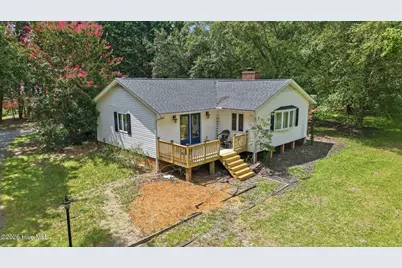 102 Juniper Court, West End, NC 27376 - Photo 1