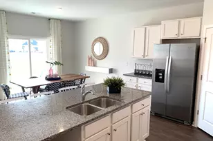 608 Airlie Vista Ln, Surf City, NC 28445 - Photo 5