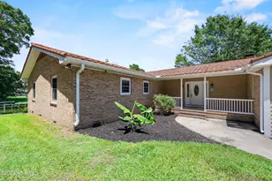 667 Hughes Rd, Hampstead, NC 28443 - Photo 5