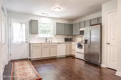1215 W New Hampshire Avenue, Southern Pines, NC 28387 - Photo 5