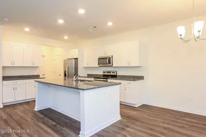 1537 Corbett Street, Wilmington, NC 28401 - Photo 5