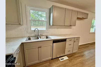 103 Betty Brooks Boulevard, Hamlet, NC 28345 - Photo 5