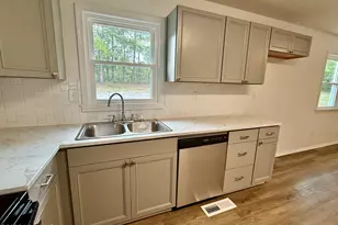 103 Betty Brooks Blvd, Hamlet, NC 28345 - Photo 5