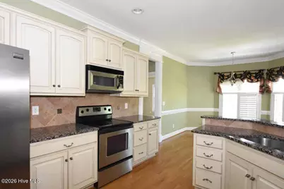 1129 Scarlet Oak Drive, Greenville, NC 27858 - Photo 15