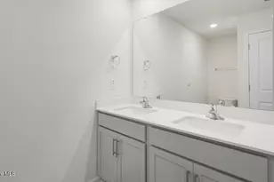136 Starlight St, Sanford, NC 27330 - Photo 21