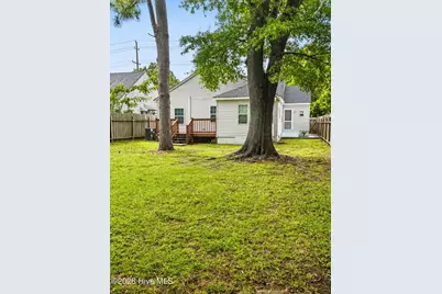 1103 Colonial Avenue, Greenville, NC 27834 - Photo 25
