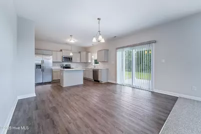 310 Samuel Run Drive, Jacksonville, NC 28546 - Photo 5
