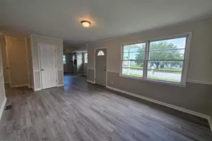 2266 Onslow Dr, Jacksonville, NC 28540 - Photo 3