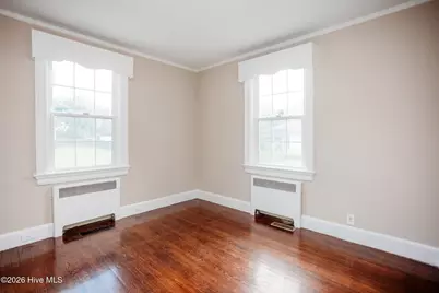 302 Tarboro Street NE, Wilson, NC 27893 - Photo 9
