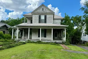 913 Fayetteville Rd, Rockingham, NC 28379 - Photo 1