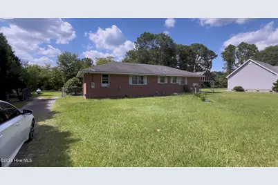 103 Alexander Street, Elizabethtown, NC 28337 - Photo 1