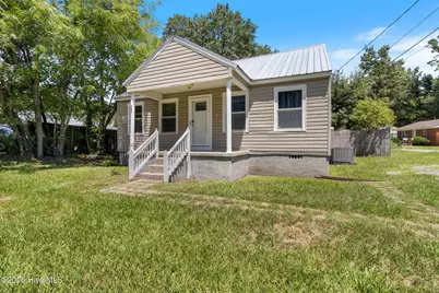 707 E Broad Street, Elizabethtown, NC 28337 - Photo 3