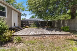 707 E Broad St, Elizabethtown, NC 28337 - Photo 21