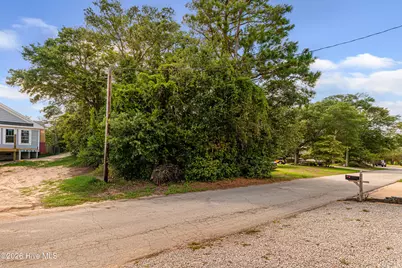 311 Lamroc Drive, Emerald Isle, NC 28594 - Photo 7