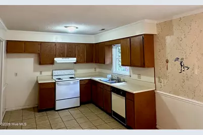 100 Kristin Drive #B7, Greenville, NC 27834 - Photo 7