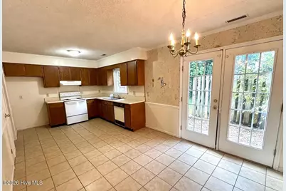 100 Kristin Drive #B7, Greenville, NC 27834 - Photo 9