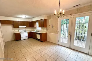 100 Kristin Dr, Greenville, NC 27834 - Photo 9