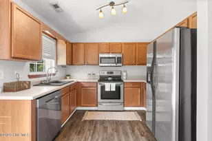 207 Concord Ln, Richlands, NC 28574 - Photo 9