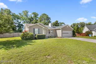 207 Concord Ln, Richlands, NC 28574 - Photo 3
