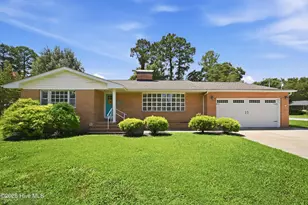 319 Doris Ave E, Jacksonville, NC 28540 - Photo 1