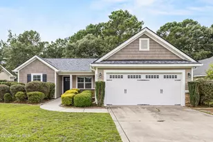 421 Ridgeway Dr, Sneads Ferry, NC 28460 - Photo 1