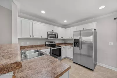 421 Ridgeway Drive, Sneads Ferry, NC 28460 - Photo 5